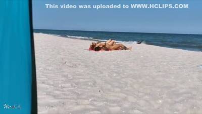 Kelly - Sharing My Girl With A Stranger On The Public Beach. Threesome With Wet Kelly - hclips.com