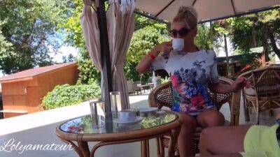 Public Coffe With Stepmom And After Stepson Share A Bed With Beautiful Stepmom - hclips.com