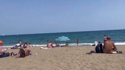 Monika Fox In Nude Sunbathing On A Public Beach In Barcelona - upornia.com - Russia