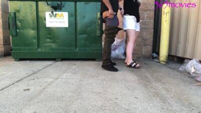 Chicago Public Sex Fucked My Boss Wife Behind Dumpster On Lunch Break No Condom Monday - upornia.com