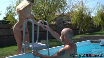 Outdoor gaping treatment for babe by lucky senior - txxx.com