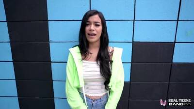 Savannah Sixx - Flashes Her Perfect Tits In Public! In Hd - upornia.com - latina