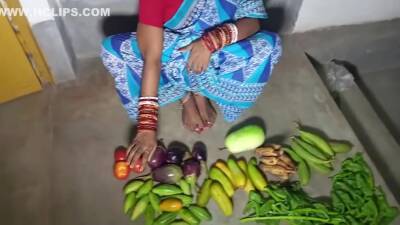 Indian Vegetables Selling Girl Hard Public Sex With Uncle - hclips.com - India - Indian