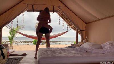 Eva Elfie And Adam Ocelot In Hot Sex On A Public Beach During Vacation - hclips.com