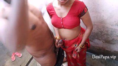Hot Fucking Of Desi Indian Wife Outdoor Early Morning Sex In A Village - hotmovs.com - India - Indian