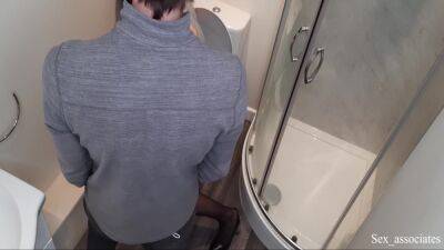 Quickie Sex With A Bored Girl In The Toilet At A Home Party 5 Min - upornia.com