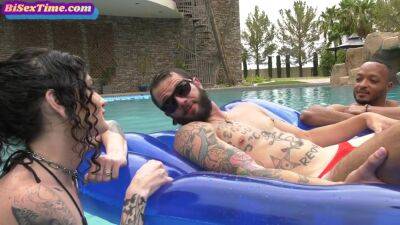 Bisexual inked IR babe 3some outdoor fucked on the pool - hotmovs.com