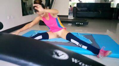 Risky No Panties Exercises At Public Residential Gym # Naked Gym Workout:) - upornia.com