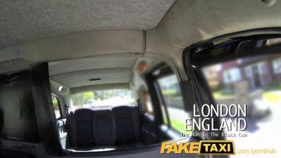 Watch this fake taxi driver give a rough outdoor anal ride to a British client - sexu.com - Britain - British