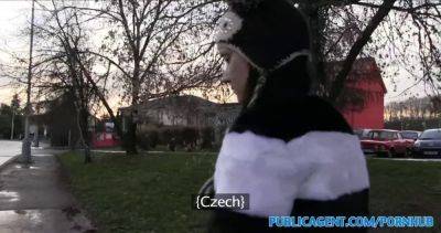 Russian hottie in lingerie sucks and fucks in public for cash - sexu.com - Russia