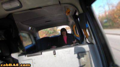 Bigass taxi slut in lingerie fucked in car by driver outdoor - txxx.com