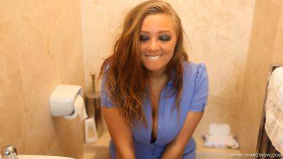 Blonde bombshell Sat On Toilet teases & masturbates to orgasmic delight - sexu.com