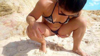 drinking pee on the public beach in front of people, HIGH RISK - PissVids - hotmovs.com - latina