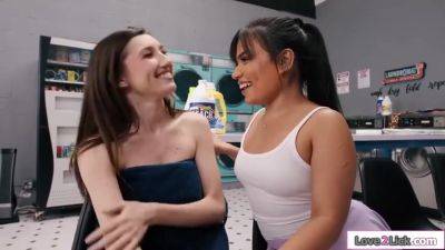 Lesbians Lick Pussy At Public Laundromat With Maya Woulfe And Summer Col - upornia.com