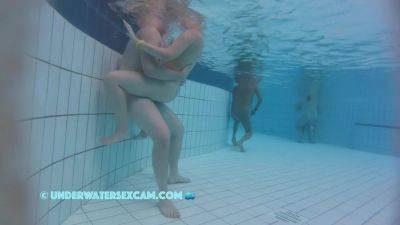 Hot Girl Gets Fucked Without Shame In A Public Pool - hclips.com