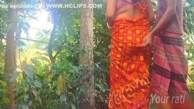 Sexy Bhabhi Gets Hot For Sex In Step brother In Law Outdoor Village Sex Clear Hindi Voice - hclips.com