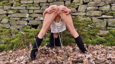 Nicky Brill In Gaping The Pussy Outdoor And Pissing 7 Min - hclips.com