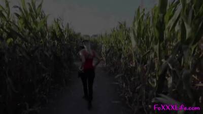 Blond Flashes In Public Corn Maze Then Takes A Load To Her Face - Pov Amateur Couple - hotmovs.com