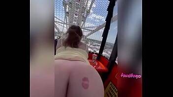 Slut get fucks in public on the Ferris wheel - xvideos.com